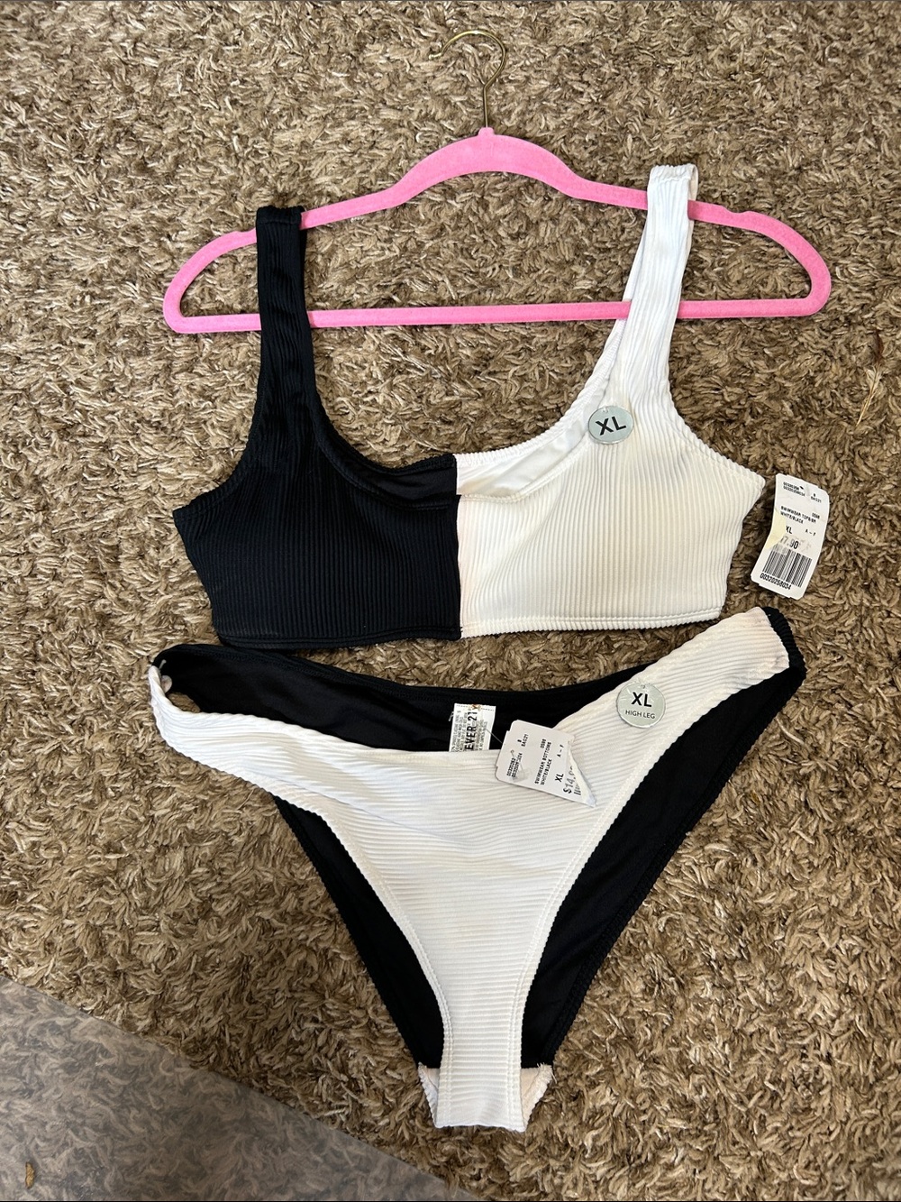 Forever 21 Black and White Ribbed Two-Tone Bikini Set Size XL